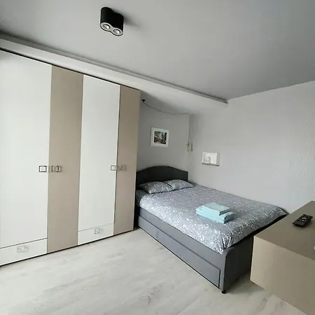 Family- Constanta, La Intrare In Mamaia Apartament Constanţa