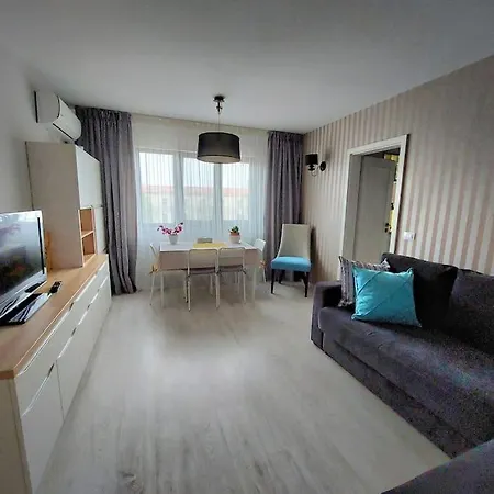 Family- Constanta, La Intrare In Mamaia Apartament Constanţa